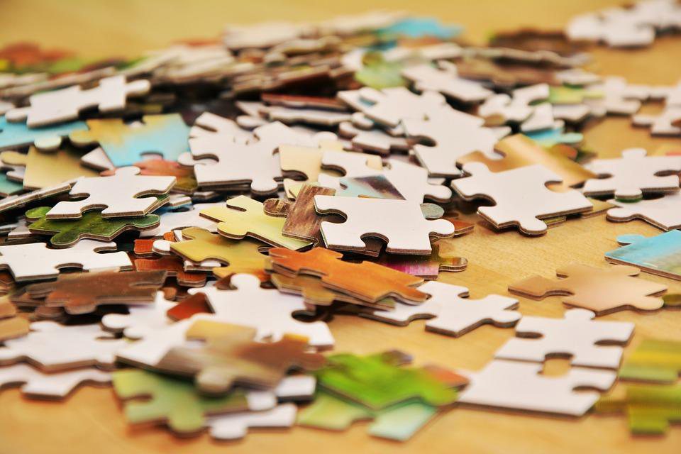 Pediatra explica benefícios gerais dos quebra-cabeças às crianças
